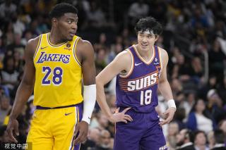 他很快在社 他很快在社